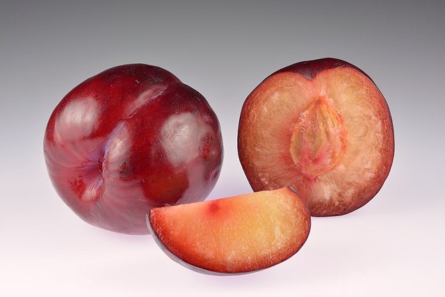 برقوق أحمر (kg)