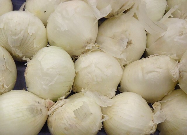 بصل أبيض (kg)